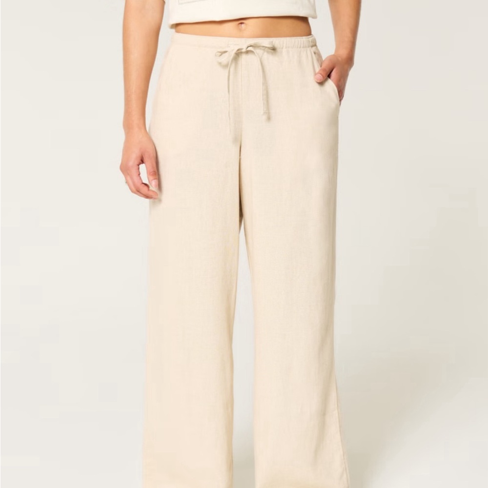 Hollister Cream Wide Leg Pants